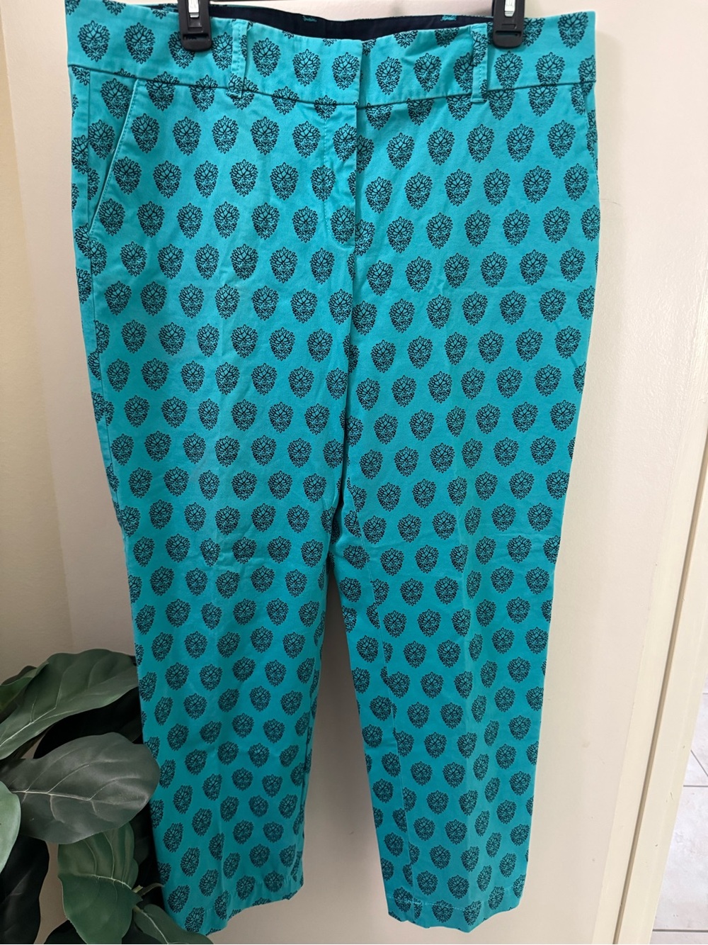 Talbots Women’s Turquoise Pineapple Pants Straight Ankle Length Summer Fun S-14